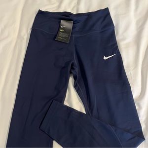 NWT Nike Leggings